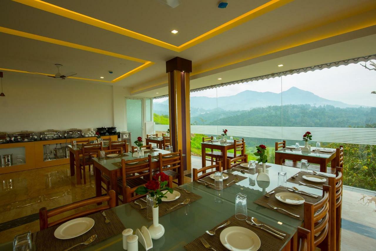 The Lake View Munnar Exteriör bild